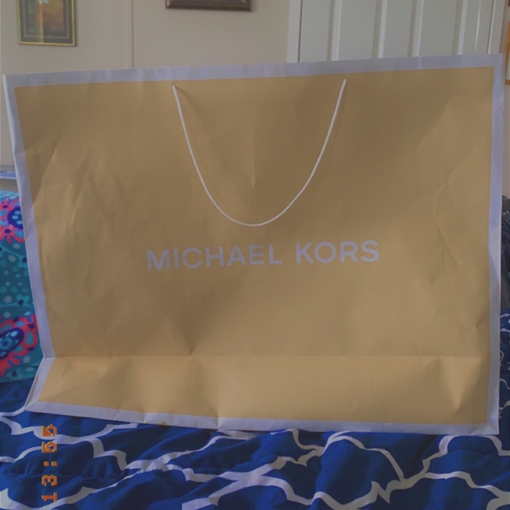 XtraLarge Micheal Kors Bag